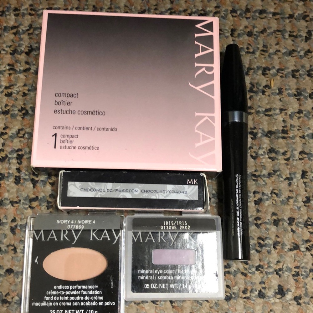 Mary Kay makeup bundle